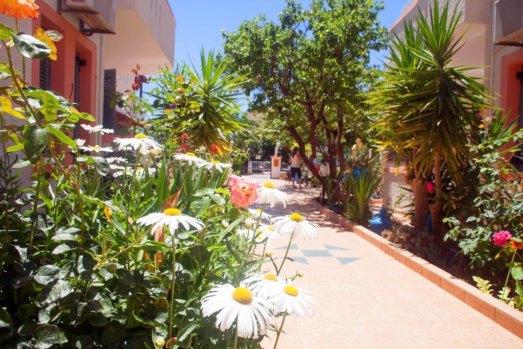 Palmira Apartments Makrýgialos 외부 사진
