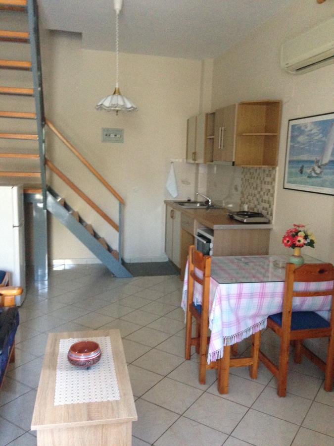 Palmira Apartments Makrýgialos 외부 사진